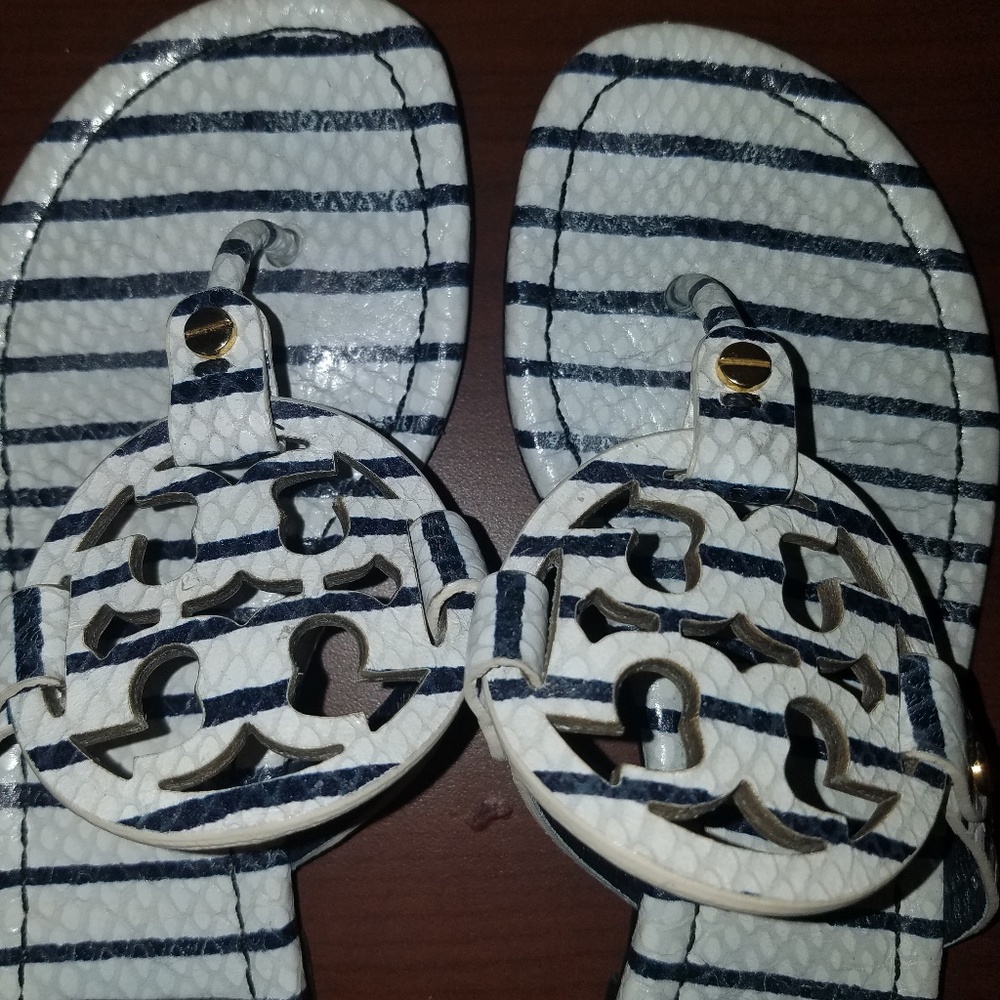 PERFECT! Tory Burch Millers - Picture 5 of 5